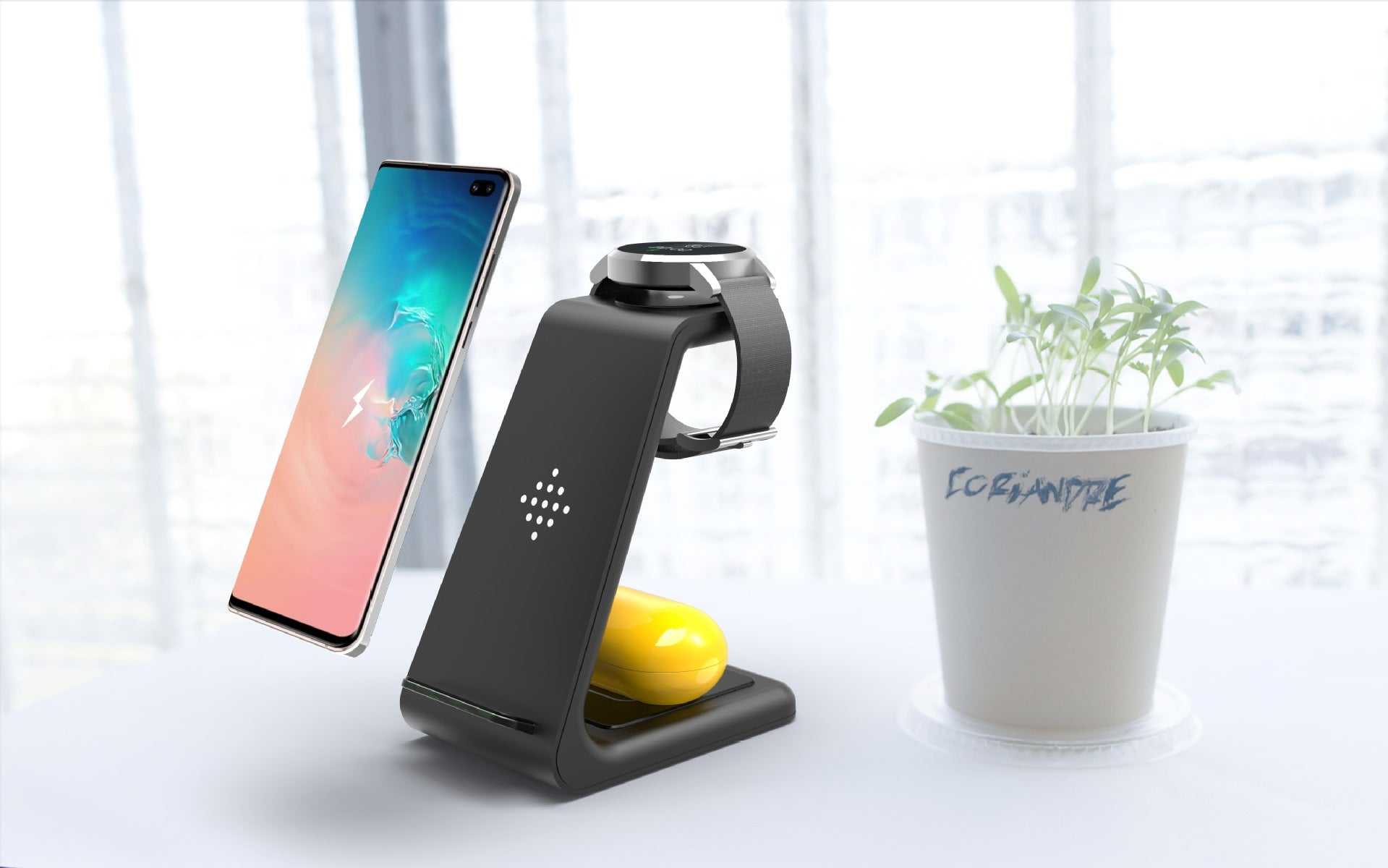 MagnaGear 3 in 1 Fast Wireless Charging Station